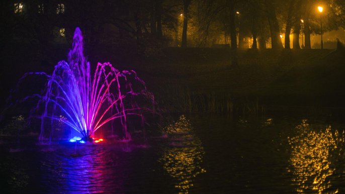 Fontanny podświetlane są w technologii LED - mat. prasowe